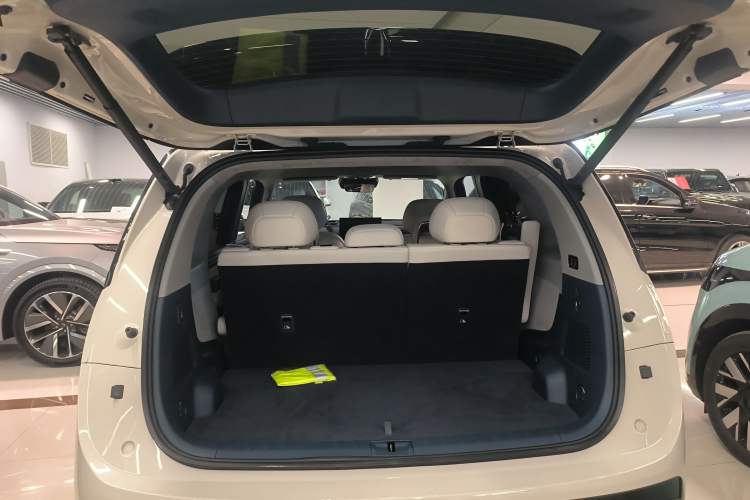 Used Zeekr MIX 2025 Long-Range Intelligent Driving Edition
