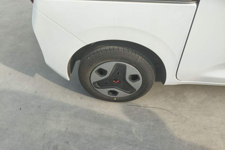 Used Wuling Zhiguang New Energy 2025 Model 305km Ambitious Edition