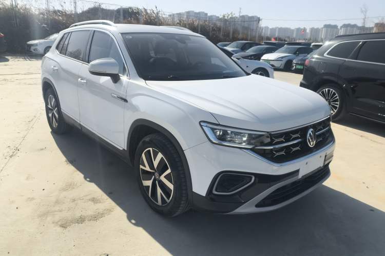 Used Volkswagen Tayron 2023 300TSI Two-Wheel-Drive Luxury Plus Advanced Edition
