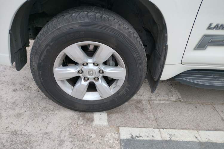 Used Toyota Prado 2015 2.7L Automatic Standard Edition
