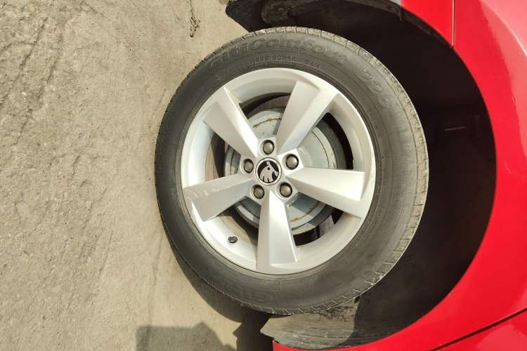 Used Skoda Rapid Spaceback 2016 Revised 1.6L Automatic Chuanxing Version