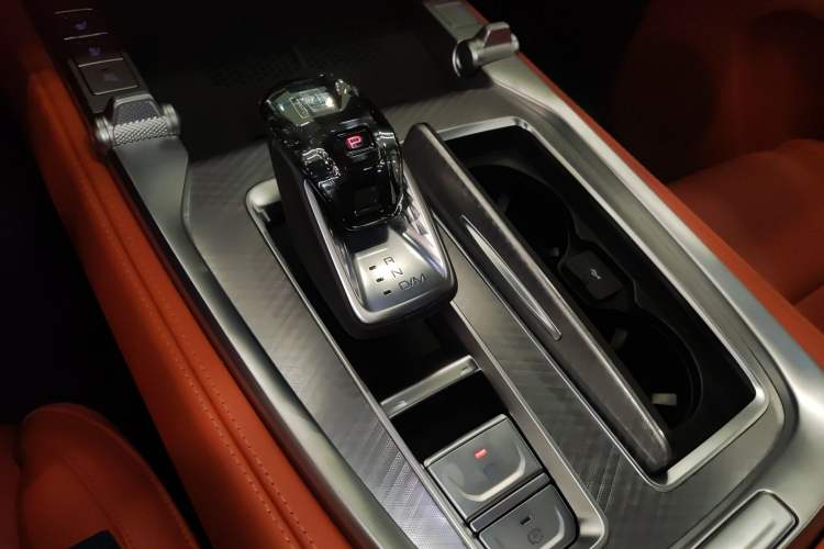 Used Tank 700 New Energy 2024 Hi4-T Extreme Edition
