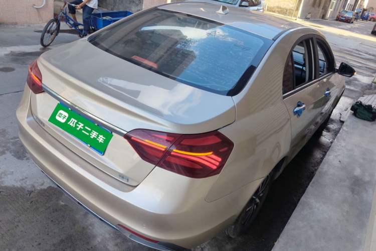 Used Geely Auto Emgrand 2019 Leading Edition 1.5L CVT Luxury Model China VI Standard
