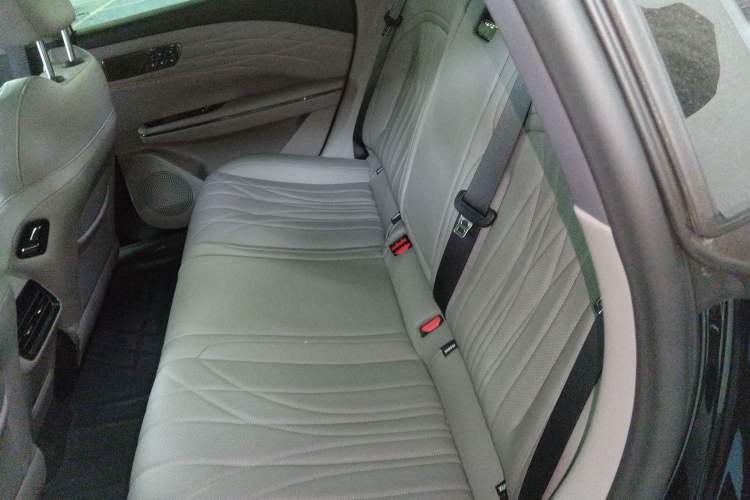 Used  Galaxy 8 2025 130km EM-i Flagship Edition
