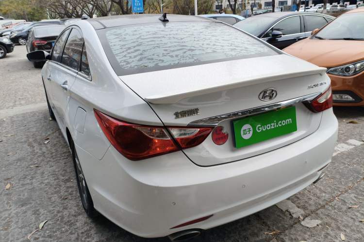 Used Hyundai Sonata 2014 2.0L Automatic Luxury Edition
