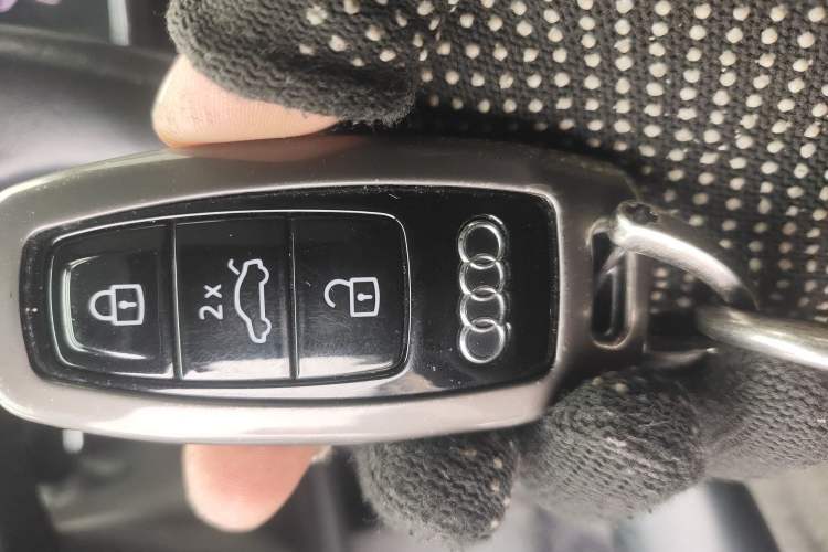 Used Audi Q7 2020 55 TFSI quattro S line sports model