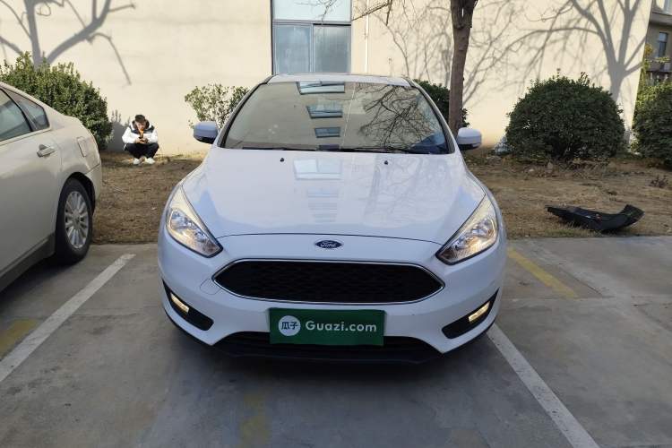 Used Ford Focus 2018 Hatchback Classic 1.6L Automatic Trendy SmartDrive Edition
