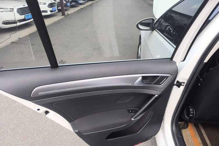 Used Volkswagen Golf 2019 200TSI DSG Comfort & Ambition Edition China VI Standard
