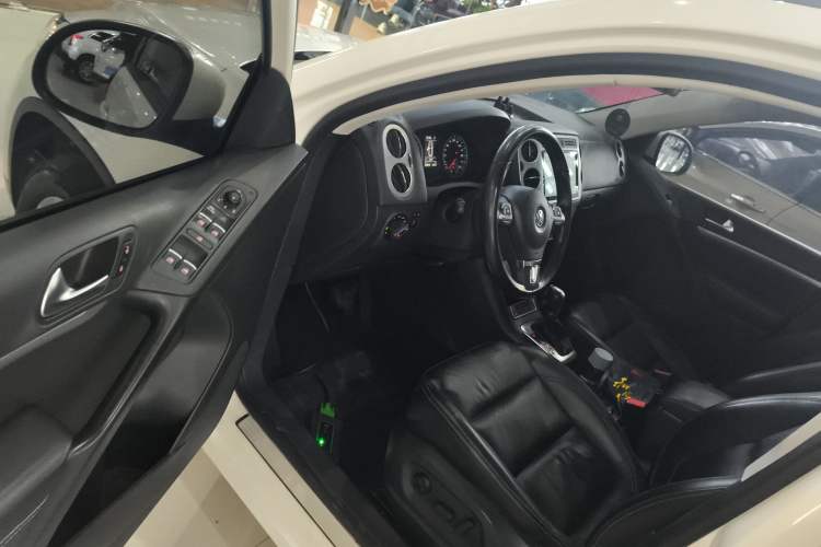 Used Volkswagen Tiguan 2017 300TSI Automatic Two-Wheel Drive Silk Road Comfort Edition
