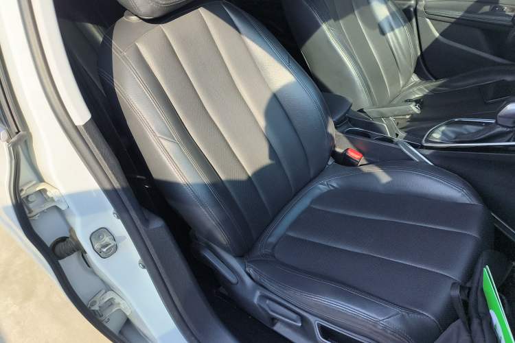 Used Peugeot 308 2016 1.6L Automatic Luxury Edition