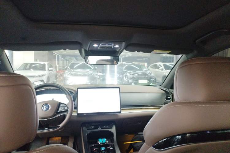 Used BYD Han 2023 EV Champion Edition 605KM Front-Drive Premium Model
