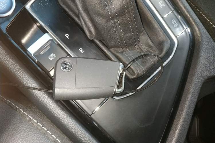 Used Volkswagen Tiguan L 2022 330TSI Automatic Two-Wheel Drive R-Line Enhanced Edition
