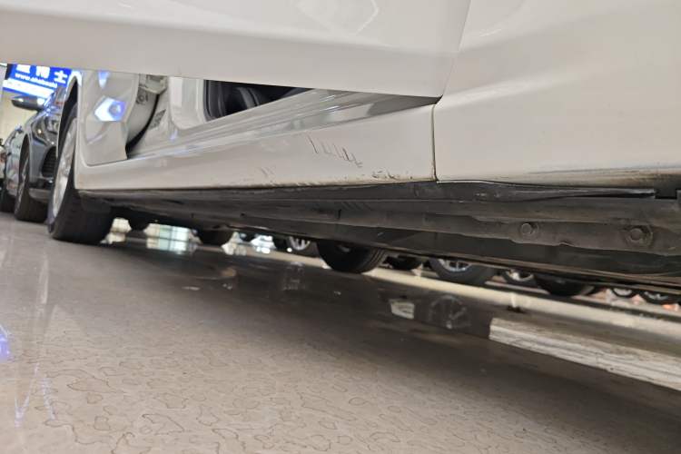 Used Mazda Mazda 3 Axela 2016 Sedan 1.5L Automatic Comfort Model
