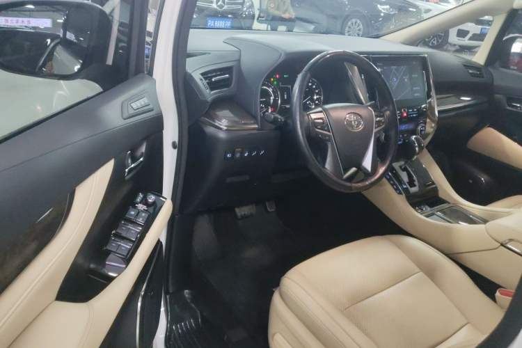 Used Toyota Alphard 2021 Dual-Engine 2.5L Prestige Edition
