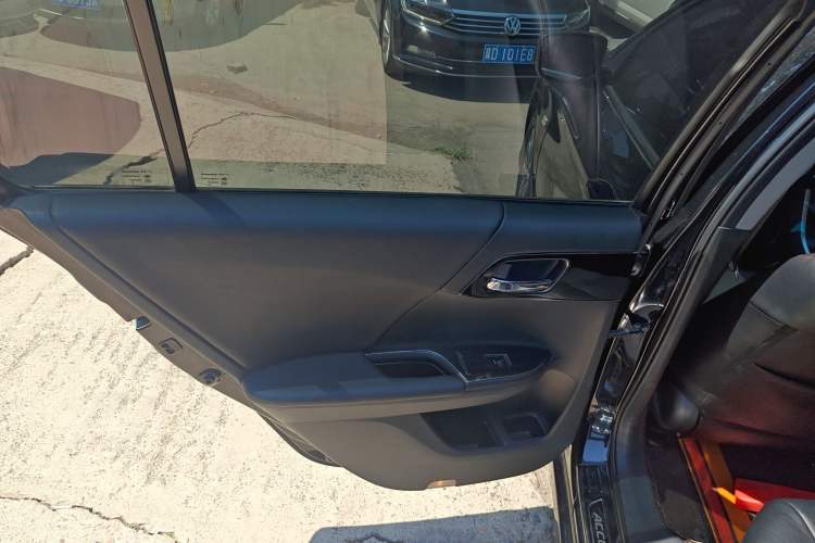 Used Honda Accord 2015 2.0L LX Comfort Edition
