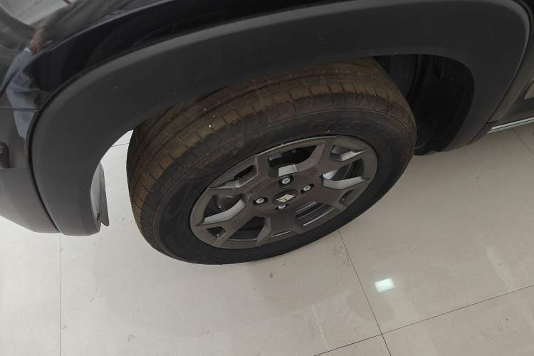 Used Baojun Spark EUV 