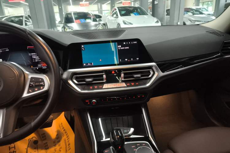 Used BMW 3 Series 2021 Second Facelift 320Li M Sport Package
