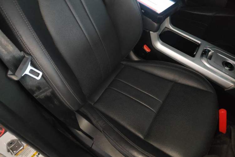 Used Land Rover Discovery Sport 2019 240 PS SE Version China V Standard
