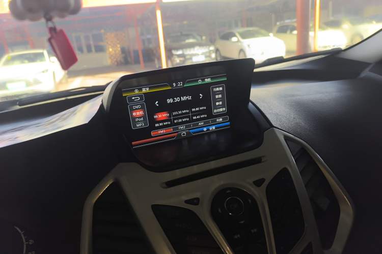 Used Ford EcoSport 2013 1.5L Automatic Fashion Model