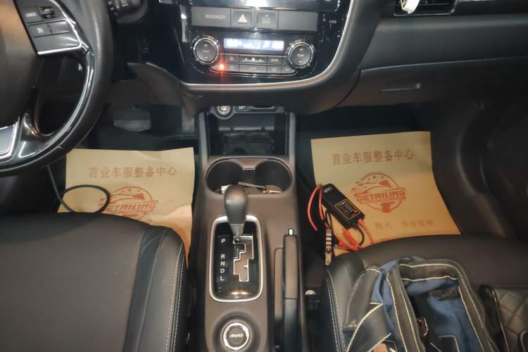 Used Mitsubishi Outlander 2016 2.4L 4x4 Elite Edition 5 Seats
