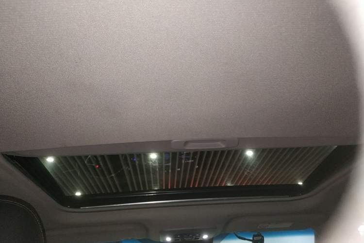 Used Toyota Camry 2021 2.0G Luxury Edition
