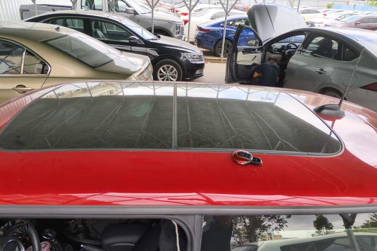 Used  MINI 2016 1.2T ONE Pioneer Edition
