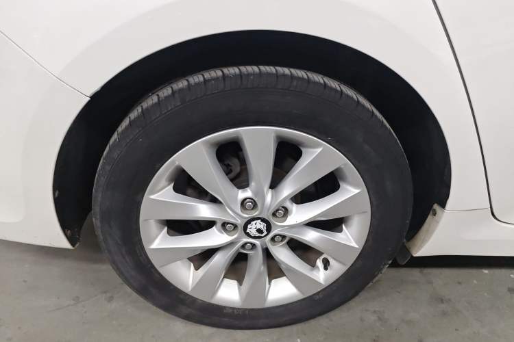 Used Kia K5 2016 1.6T Automatic LUX
