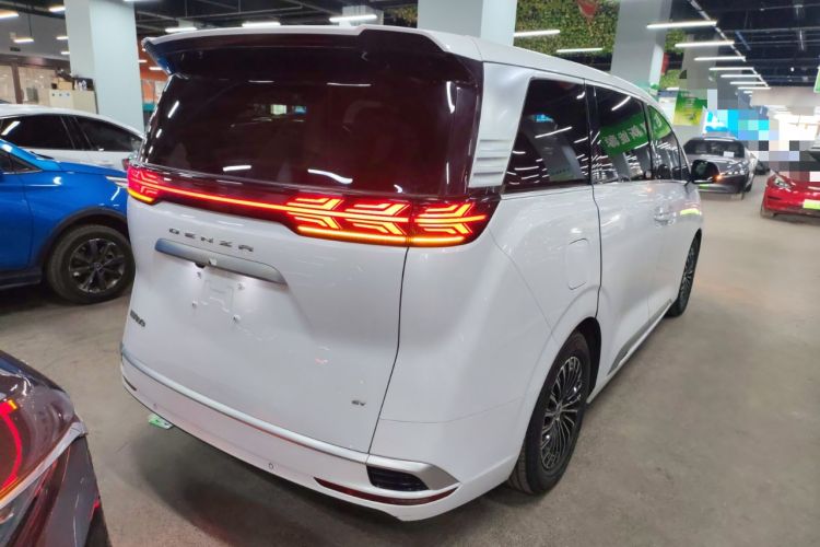 Used Denza D9 2022 EV 620 Prestige Model
