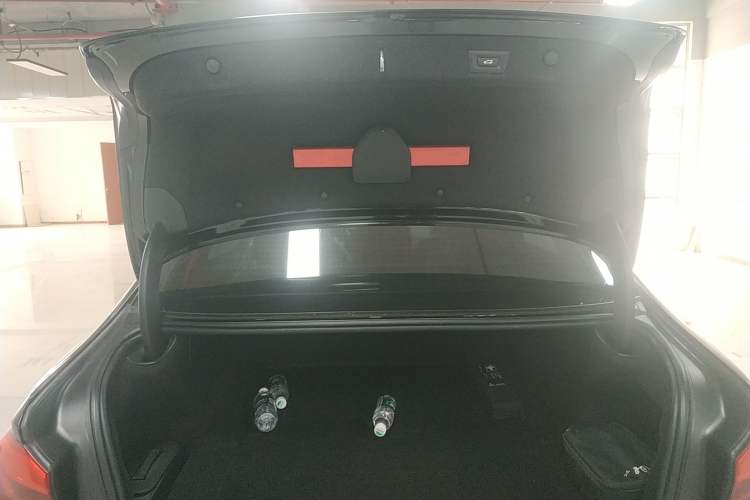 Used BMW 5 Series New Energy 2019 Updated 530Le Pioneer Edition
