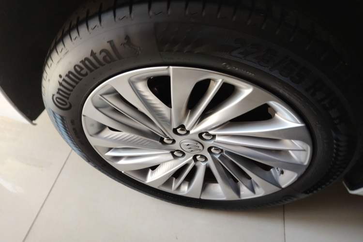 Used Buick Century 2023 2.0T Seven-Seater Yinshi Edition
