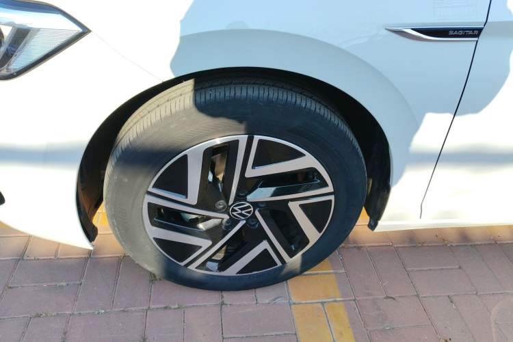 Used Volkswagen Sagitar 2023 200TSI DSG Excellence Edition
