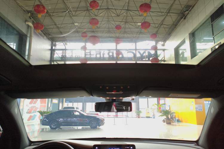 Used Mercedes-Benz GLC 2020 GLC 260 L 4MATIC Dynamic Model