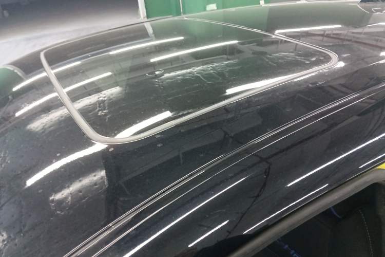 Used Toyota C-HR 2018 2.0L Luxury Sunroof Version China V Emission Standard