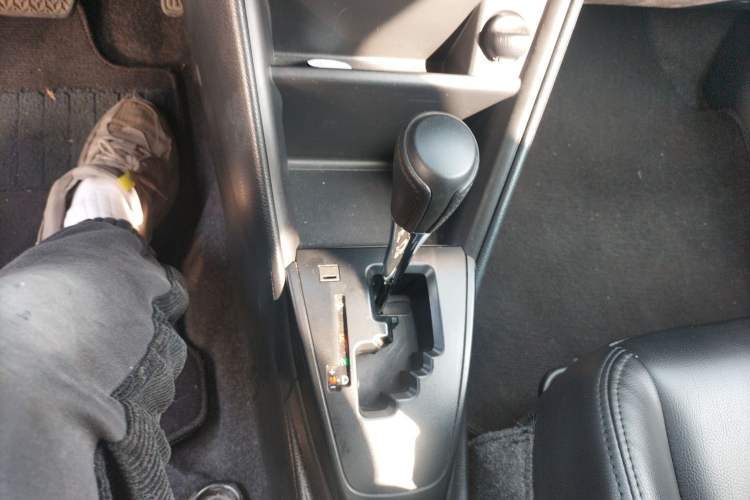 Used Toyota YARiS L 2021 1.5L CVT Leading Edition
