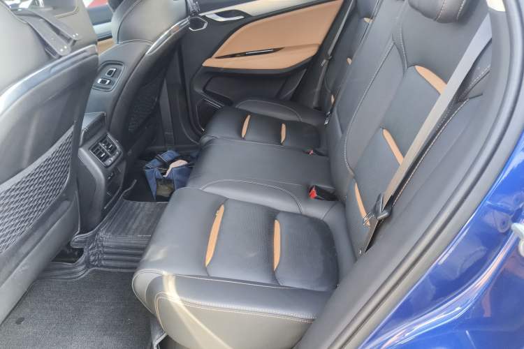 Used Geely Auto Monjaro New Energy 2019 Updated Version 400T Yuxingzhe Pure Electric Range of 80 KM