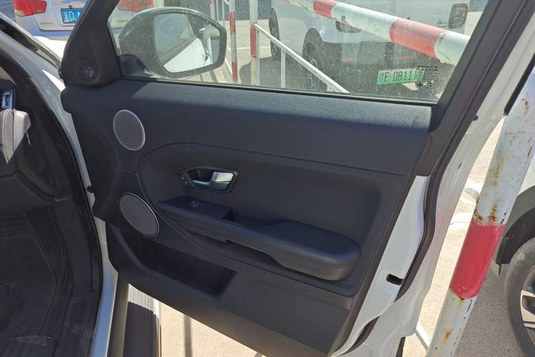 Used Land Rover Range Rover Evoque 2015 2.0T Five-Door Fashion Edition
