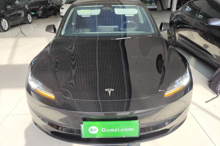 Used Tesla Model 3 2023 Long-Range All-Wheel-Drive Version
