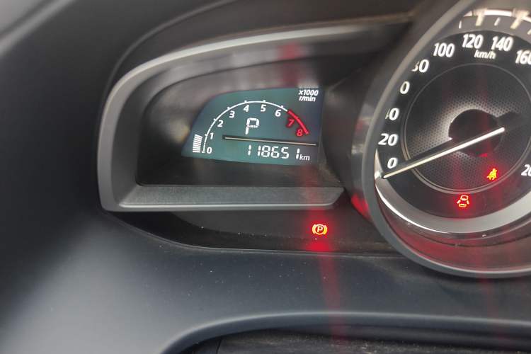 Used Mazda CX-4 2016 2.0L Automatic 2WD Blue Sky Dynamic Edition
