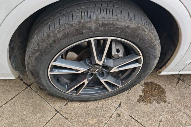 Used Audi Q5L 2020 Updated 40 TFSI Prestige Fashion Edition
