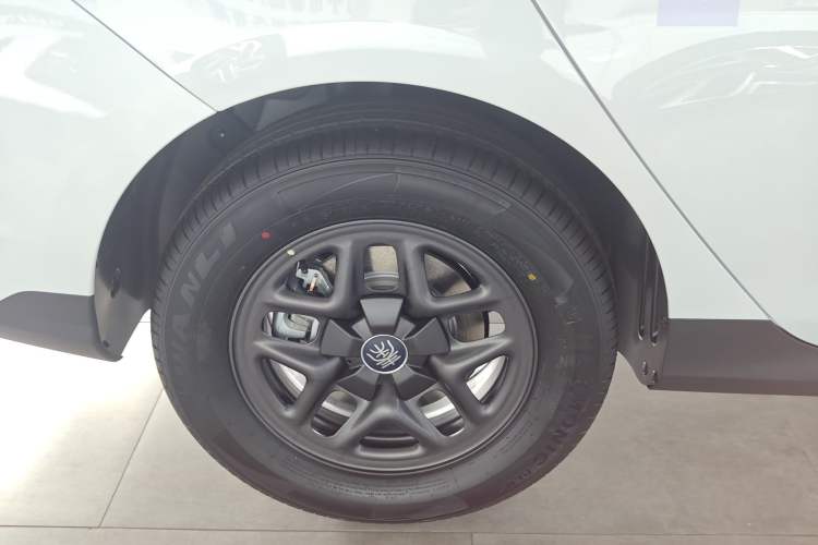 Used BYD Qin PLUS 2025 DM-i Smart Drive 55KM Leading Model