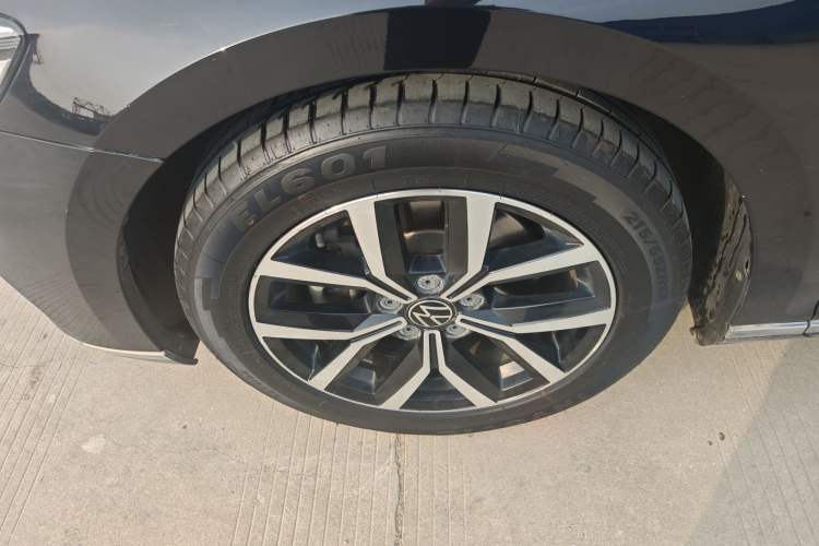 Used Volkswagen Magotan 2020 330TSI DSG Leading Model
