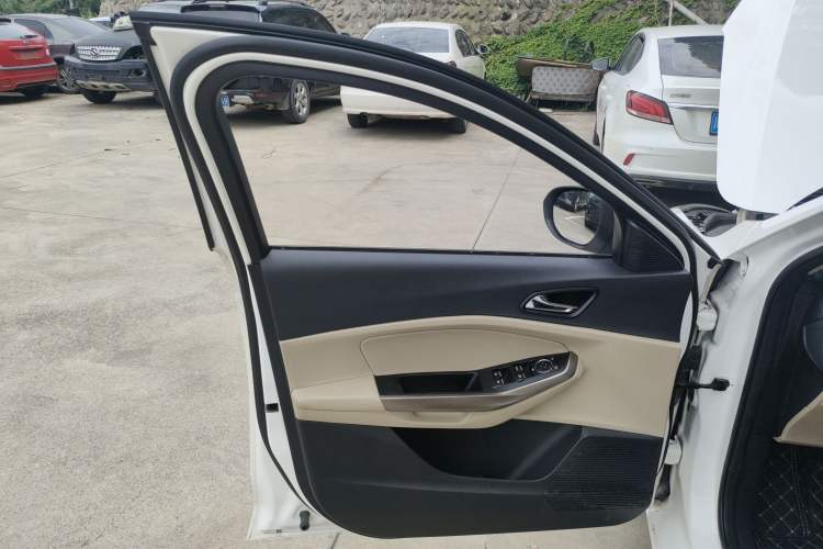 Used Ford Escort 2015 1.5L Automatic Comfort Model
