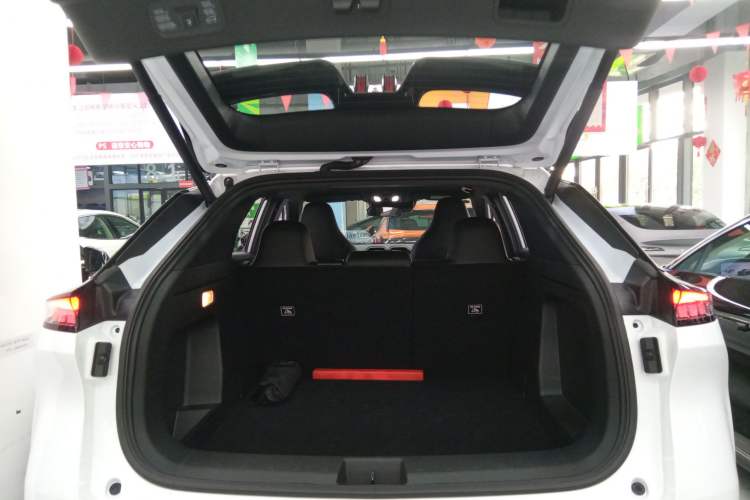 Used  06 2025 Model 520km