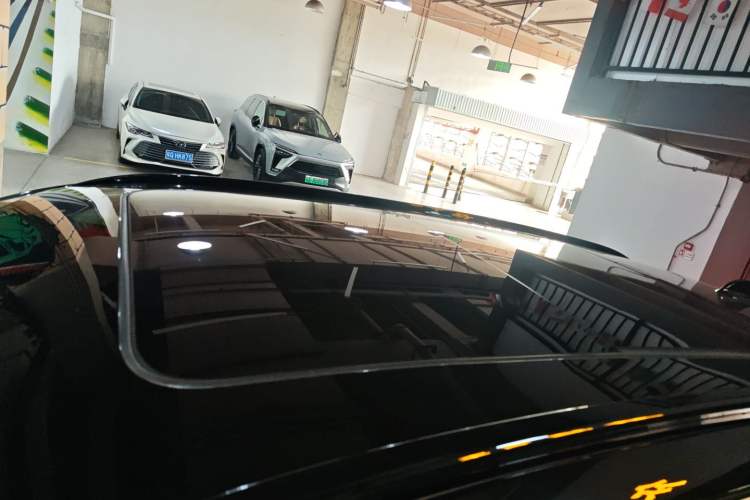 Used Nio ES8 2020 580 km Signature Edition 7-Seater Version
