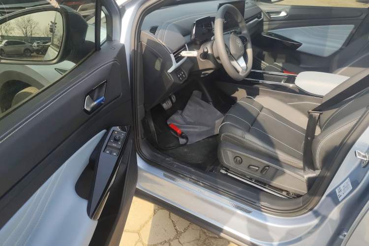 Used Volkswagen ID.4 X 2021 Pure Edition
