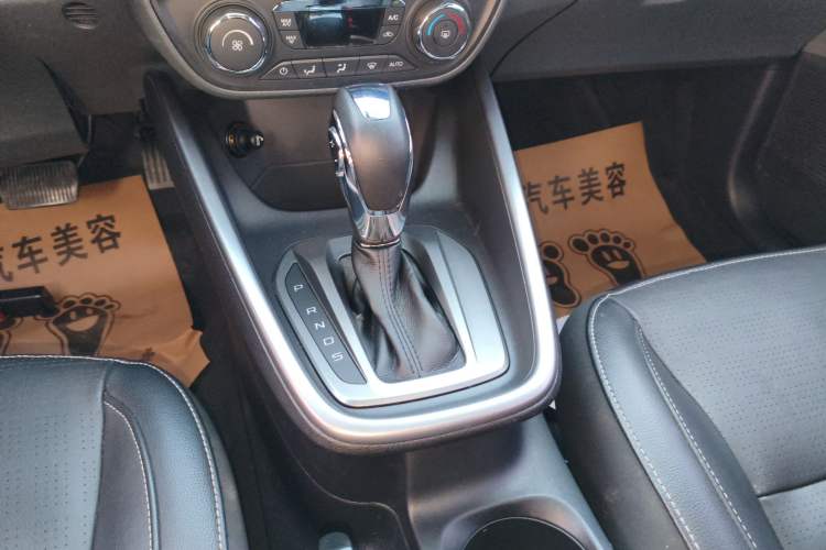 Used Ford Escort 2015 1.5L Automatic Fashion Model
