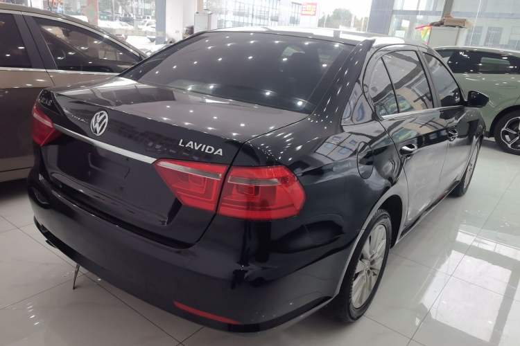 Used Volkswagen Lavida 2013 Restyled Classic 1.6L Automatic Comfort Edition