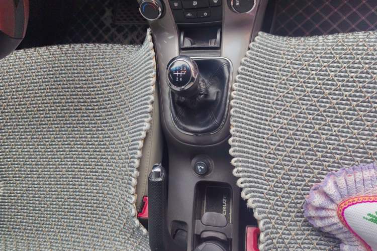 Used Chevrolet Cruze 2015 1.5L Classic SE MT