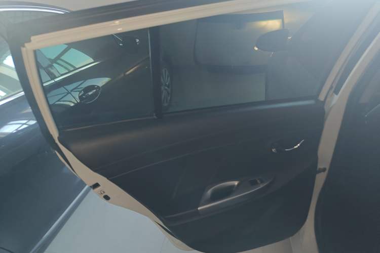 Used Toyota YARiS L 2014 1.3E Manual Charm Edition
