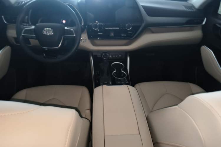 Used Toyota Highlander 2022 Dual-Engine 2.5L Two-Wheel Drive Prestige Edition 7-Seater
